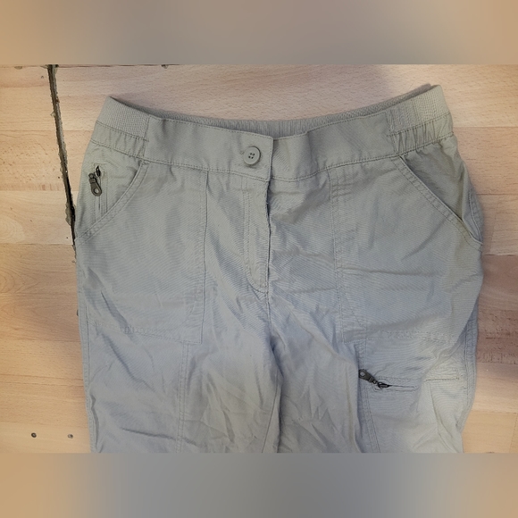 Alia size 8 khaki capris - Picture 3 of 7